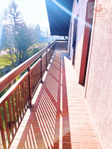 Prodaje se kuća površine 405 m2 u Lukavcu, naselje Devetak