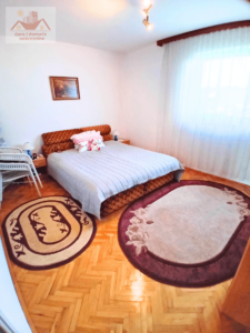 Prodaje se kuća površine 405 m2 u Lukavcu, naselje Devetak