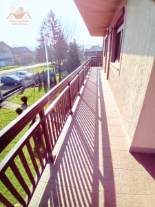 Prodaje se kuća površine 405 m2 u Lukavcu, naselje Devetak