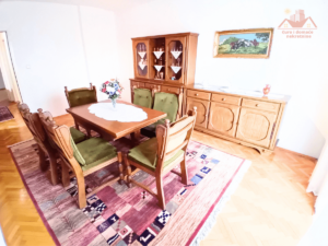 Prodaje se kuća površine 405 m2 u Lukavcu, naselje Devetak
