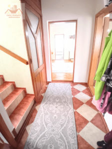 Gradačac. Kuća za prodaju, 1,5 km od centra Grada