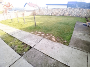 Gradačac. Kuća za prodaju, 1,5 km od centra Grada