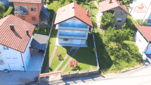 Prodaje se kuća sa dvorištem 430 m2 Gračanica, Ritašići