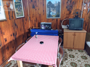 Prodaje se! Zemljište sa objektom i svim priključcima - Gračanica, naselje Drijenča / Pogodno za kuću ili vikendicu
