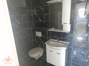 Prodaje se trosoban stan u Gračanici 63 m2