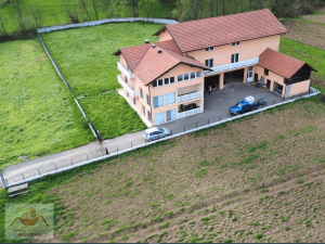 Prodaje se! Kuća u Klokotnici, Mala Brijesnica - Udaljena samo 1 km od magistralnog puta