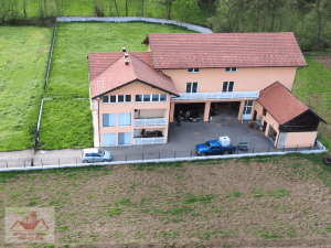 Prodaje se! Kuća u Klokotnici, Mala Brijesnica - Udaljena samo 1 km od magistralnog puta