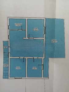 Trosobni apartman 80 m2, sa garažom. 250 m od mora