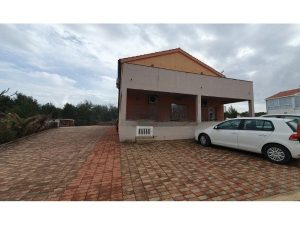 Dvosobni apartman 31,54 m2. 100 m od mora