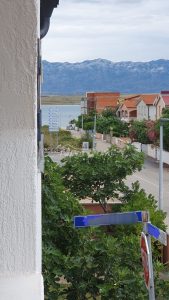 Trosoban apartman 60,12 m2. 200 m od mora