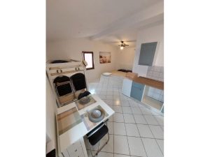 Studio apartman 51,78 m2. 180 m od mora
