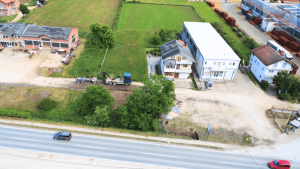 Prodaje se! Građevinsko zemljište površine 2.500 m2 u Gračanici. Obezbjeđene sve dozvole i izvedbeni projekat za proizvodno-skladišni objekat