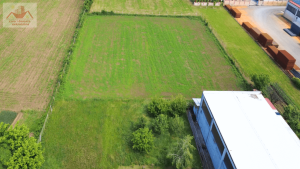 Prodaje se! Građevinsko zemljište površine 2.500 m2 u Gračanici. Obezbjeđene sve dozvole i izvedbeni projekat za proizvodno-skladišni objekat