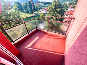 Prodaje se! Jednoiposoban stan površine 45 m2 Gračanica, naselje Bazen