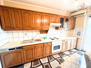 Prodaje se trosoban namješten stan 81 m2 u naselju Luke u Gračanici