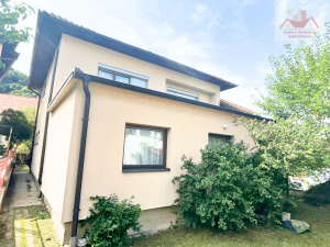 Prodaje se! Kuća u centru Gračanice. Pored gradske tržnice