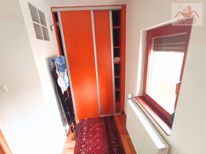 Prodaje se dvoetažni dvosoban stan 38 m2, Gračanica - ulica Stubo