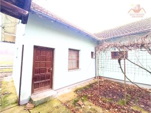 Prodaje se! Vikendica sa okućnicom od 7.457 m2 - naselje Grabovac, Gračanica