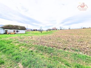 Prodaje se! Vikendica sa okućnicom od 7.457 m2 - naselje Grabovac, Gračanica