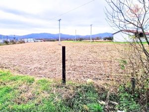 Prodaje se! Zemljište površine 7.657 m2 - Ind. zona Gračanica