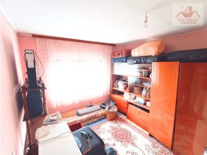 Prodaje se! Kuća sa dvorištem 732 m2. Naselje Javor, Gračanica