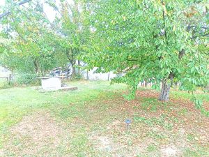 Prodaje se! Kuća sa dvorištem 732 m2. Naselje Javor, Gračanica