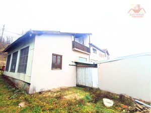 Prodaje se! Poslovni – stambeni objekat u Gračanici, blizu magistralnog puta Doboj - Tuzla