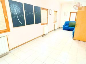 Prodaje se! Poslovni objekat - farma brojlera u Maloj Brijesnici. Doboj Istok