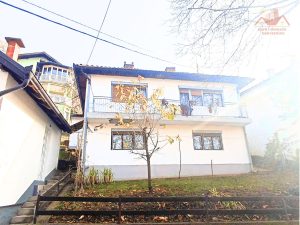 Prodaje se! Kuća u Gračanici, naselje Podgaj
