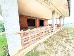 Prodaje se kuća u izgradnji sa imanjem i šumom - Gornja Lohinja, Gračanica