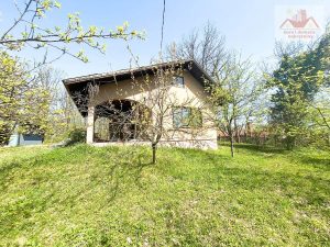 Prodaje se! Kvalitetno izgrađena kuća sa kompletnom infrastrukturom - Gračanica, Drafnići