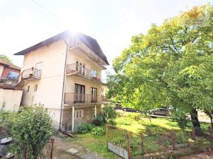 Prodaje se kuća u centru Gračanice - Mejdanić