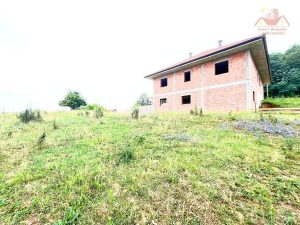 Prodaje se kuća u izgradnji sa imanjem i šumom - Gornja Lohinja, Gračanica