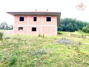 Prodaje se kuća u izgradnji sa imanjem i šumom - Gornja Lohinja, Gračanica
