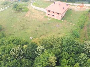 Prodaje se kuća u izgradnji sa imanjem i šumom - Gornja Lohinja, Gračanica