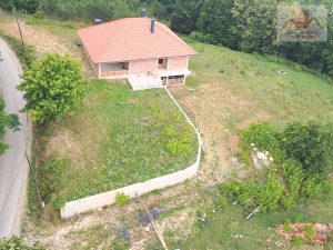 Prodaje se kuća u izgradnji sa imanjem i šumom - Gornja Lohinja, Gračanica