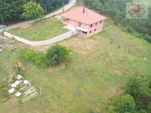 Prodaje se kuća u izgradnji sa imanjem i šumom - Gornja Lohinja, Gračanica
