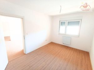 Malezijska ulica, Gračanica - na prodaju trosoban stan
