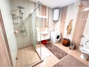 Prodaje se penthouse stan 150 m2 - Centar Gračanice