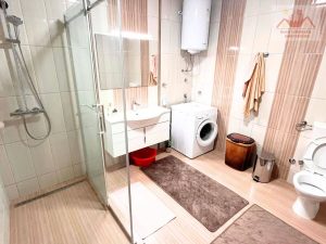 Prodaje se penthouse stan 150 m2 - Centar Gračanice