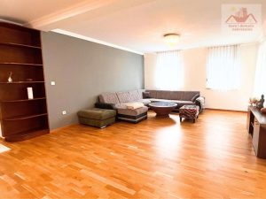 Prodaje se penthouse stan 150 m2 - Centar Gračanice