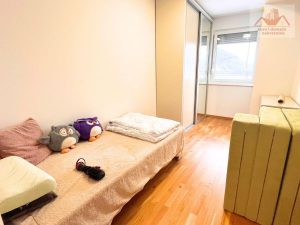 Prodaje se penthouse stan 150 m2 - Centar Gračanice