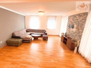 Prodaje se penthouse stan 150 m2 - Centar Gračanice