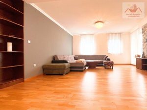 Prodaje se penthouse stan 150 m2 - Centar Gračanice