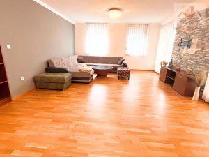 Prodaje se penthouse stan 150 m2 - Centar Gračanice